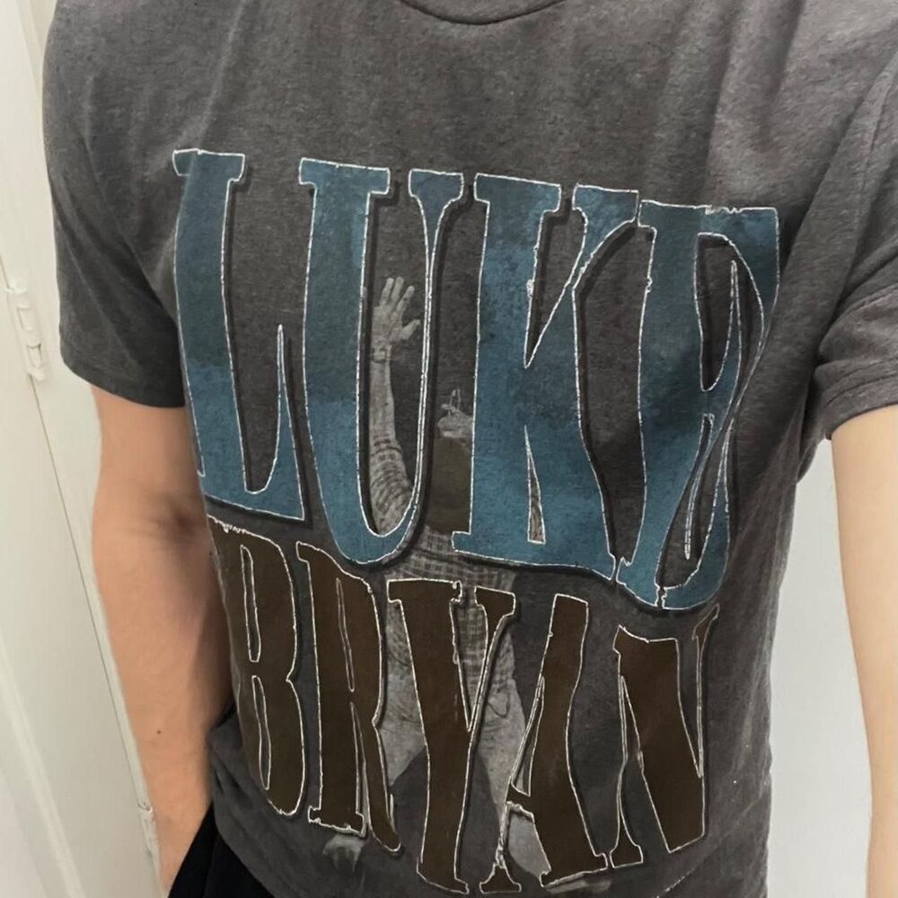 District Men's Grey T-shirt